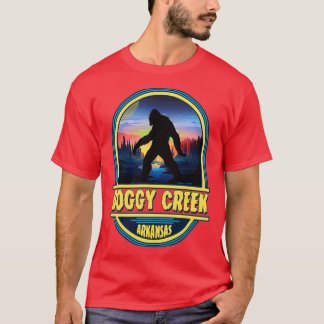 Boggy Creek Arkansas Abzeichen T-Shirt
