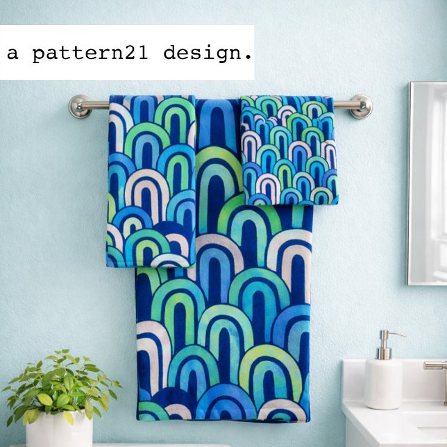 Bohemian arch fish scale painted pattern badhandtuch set (Retro arch towels add vibrant blue style to bright modern bathrooms)
