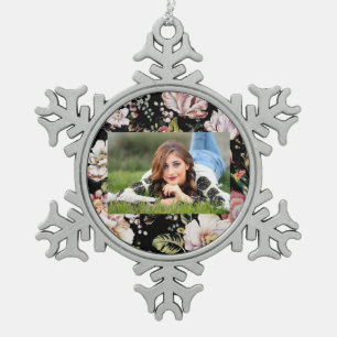 bohemian-chic blassrosa Blumen dunkle Blüten Schneeflocken Zinn-Ornament