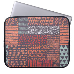 Bohemian Patchwork: nahtloses, handgezeichnetes De Laptopschutzhülle