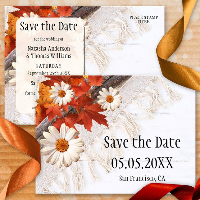 Bohemisch Chic Fall Save the Date Postkarte (Save the Date postcard featuring colorful autumn leaves with daisy flowers on lace and rustic ivory)