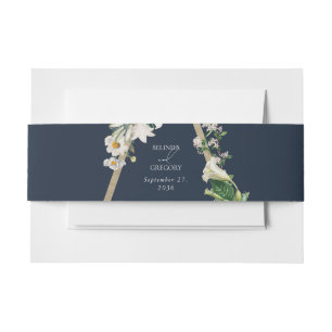 Bohemisch Wood Pyramid White Florals Blue Wedding Einladungsbanderole