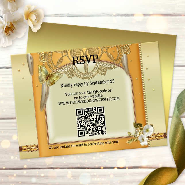 Bohemische QR Code Dreamcatcher Wedding RSVP Card Einladung (RSVP card featuring a dreamcatcher inspired gold design with feathers with a QR code template)