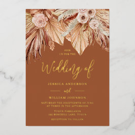 Bohemische Traumhochzeit: Boho Terracotta Gold Folieneinladung