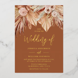 Bohemische Traumhochzeit: Boho Terracotta Gold Folieneinladung