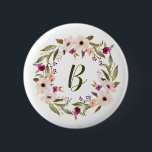 Bohemisches Blumenmuster-Monogramm Button<br><div class="desc">Bohemisch inspiriert Button-Taste mit Aquarellfarbe lila und Elfenbein-Blume mit Blattkranz. Diese individuell anpassbare Monogramm-Button-Taste ist ideal für ein personalisiertes Geschenk.</div>