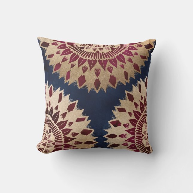 Bohemisches Gold Navy Burgundy Hand Drawn Mandala Kissen (Vorderseite)