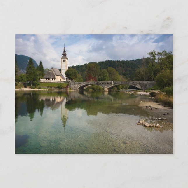 Bohinj See mit Kirche in Slowenien Postkarte (Vorderseite)