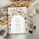 Boho Arch Wedding Einladung<br><div class="desc">Einladung von Boho Arch zum Hochzeitsfeiern. Dieses stilvolle und elegante Bohobarz Hochzeitsfolie lädt zu wunderschönen handbemalten Aquarellfarben-Wildblumen ein, die als hübscher Rahmen angeordnet sind. Auf der Rückseite befindet sich ein wunderschönes, koordinierendes Bouquet mit einem Monogramm für Braut und Bräutigam. Finden Sie passende Artikel in der Tan Boho Wildblume Wedding Collection....</div>