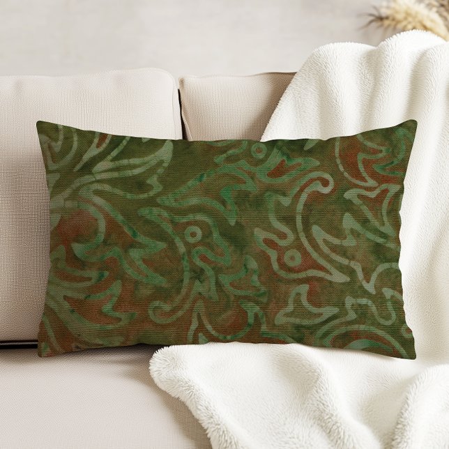 Boho Batik Green und Rust Foliage Muster Dekokissen (Von Creator hochgeladen)