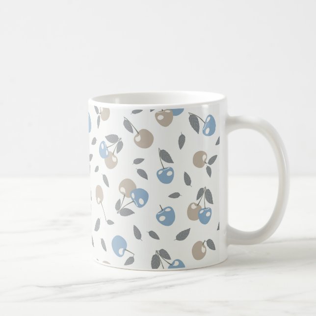 Boho Beach Kirschen - beige blaues Fruchtmuster. Kaffeetasse (Rechts)