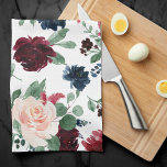 Boho Bloom | Burgundy Red and Navy Blue Pattern Geschirrtuch<br><div class="desc">Ausgeklügeltes, handgemaltes boho-elegantes Aquarell-Blumenmuster mit prächtigen bordeauxroten Marsala-Rot und rot-rosa-strahlenden Blüten mit marineblauen Akzenten Blume, die durch botanischen Lorbeer und dunkelroten Diamantfunkel geschmückt sind. Aus der Kollektion "Boho Bloom" zeichnet sich dieses Layout durch Bohemische Wildblumen mit Eukalyptus-Grünpflanzen aus. Für weitere Farben oder passende Produkte besuchen Sie bitte den JustFharryn Zazzle...</div>