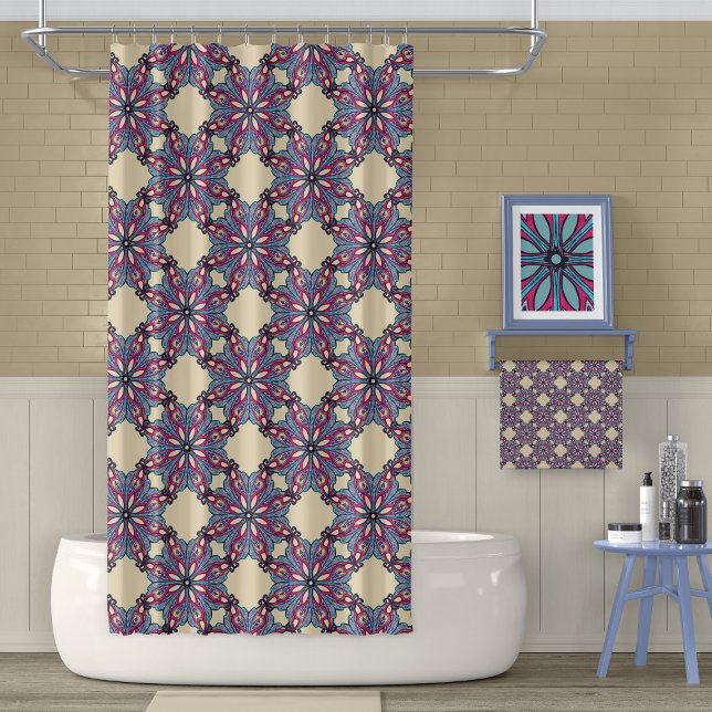 Boho Bloom Duschvorhang in warmem Creme (Von Creator hochgeladen)