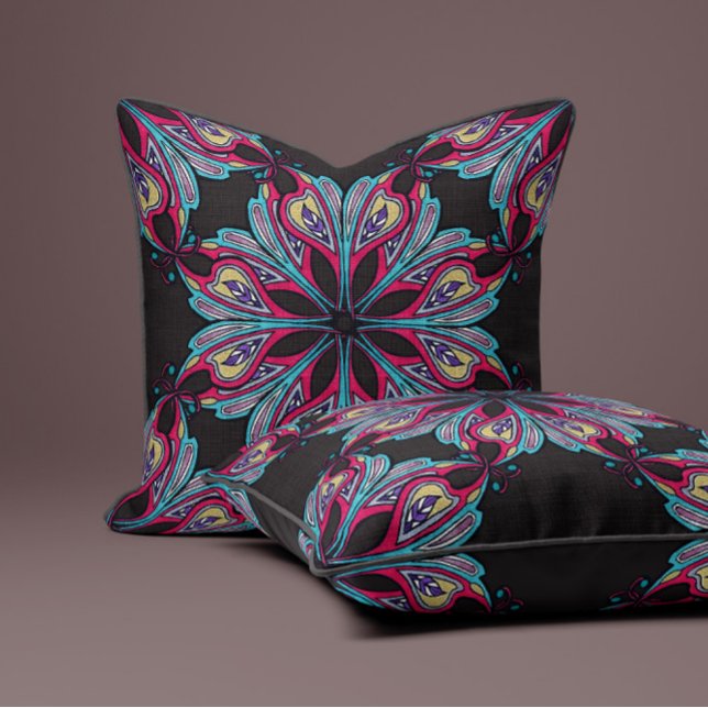 Boho Bloom in Espresso Brown Kissen (Von Creator hochgeladen)