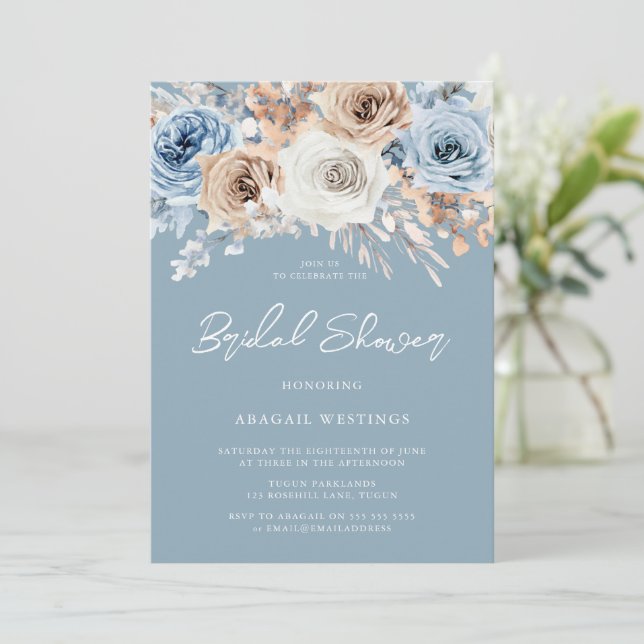 Boho Blue Bohemisch Floral Watercolor Brautparty Einladung (Stehend Vorderseite)