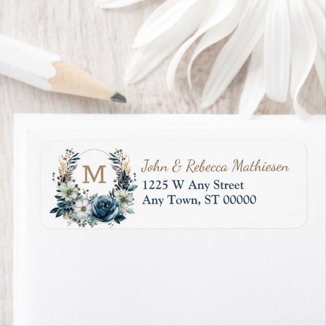 Boho Blue Floral Wreath Monogram Rücksendeadresse (Insitu)