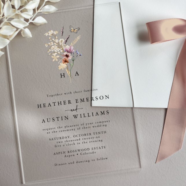 Boho Blumenmonogramm-Hochzeit Acryleinladungen (Boho Floral Monogrammed Wedding Acrylic Invitations with Butterfly by Painted Paperie
)