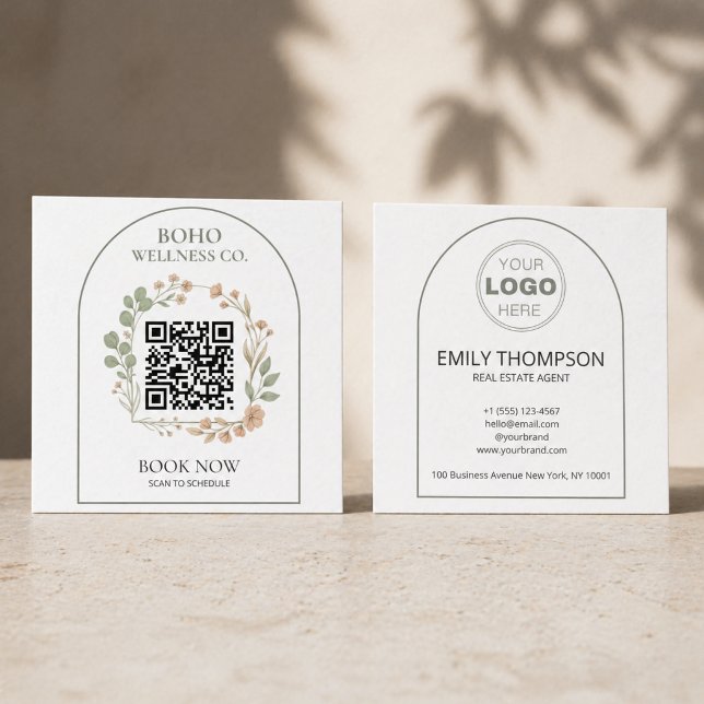 Boho Botanischer Gebogener QR-Code Quadrat Quadratische Visitenkarte (Aesthetic Boho Botanical Square Business Card with QR Code for Small Business)