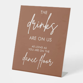 Boho Calligraphy Wedding Drinks sind auf uns Sockelschild