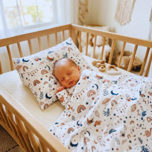 Boho-Celestial-Kindernursery    Neutrale Monde und Dekokissen
