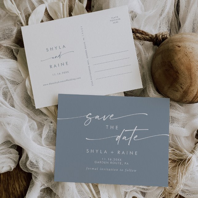 Boho Chic Dusty Blue Wedding Save the Date Einladungspostkarte (Von Creator hochgeladen)