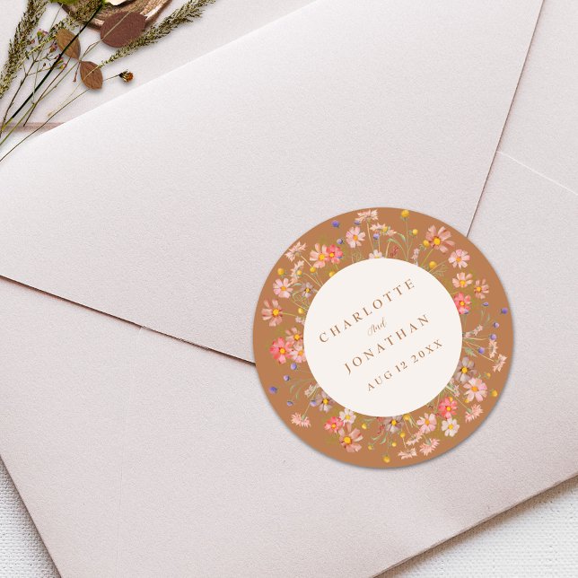 Boho Chic Floral Hochzeit im Herbst Runder Aufkleber (Boho rustic floral fall custom wedding stickers Watercolor wildflowers elegant modern terracotta )