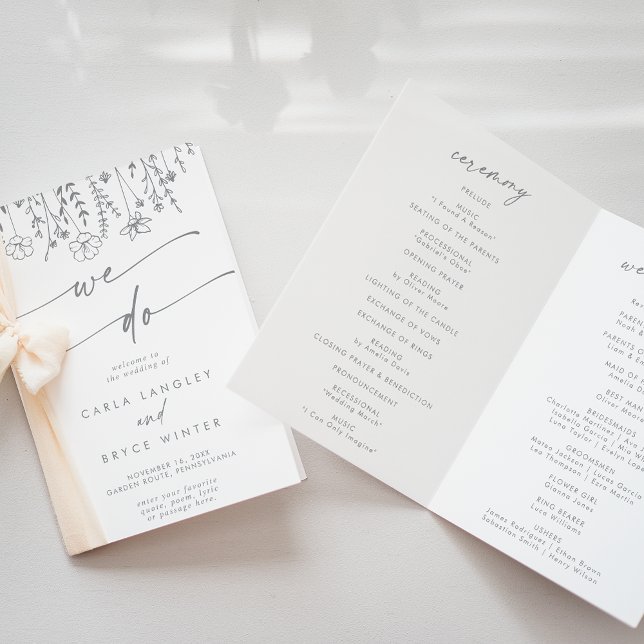 Boho Chic Graue Wildblumen-Hochzeitsmappe 'Wir hei Programm (Von Creator hochgeladen)