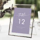 Boho Chic Lavender Lila Hochzeiten Tischnummern<br><div class="desc">Diese schicken lila Hochzeitsfeiern sind perfekt für eine minimalistische Hochzeit. Das bunte, staubige lila, moderne böhmische Design zeichnet sich durch eine einfache rustikale Kalligraphie mit einem einzigartigen und dennoch klassischen Stil aus. Das Design druckt vorne und hinten. Passen Sie Ihre Tischnummern mit Ihren Namen und Datum an. Personalisieren Sie jede...</div>