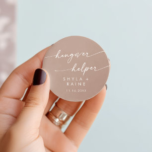 Boho Chic Neutral Taupe Hangover Helper Bevorzugun Runder Aufkleber