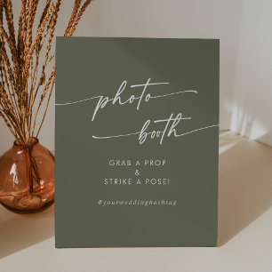 Boho Chic Olive Green Wedding Foto Booth Sockelschild