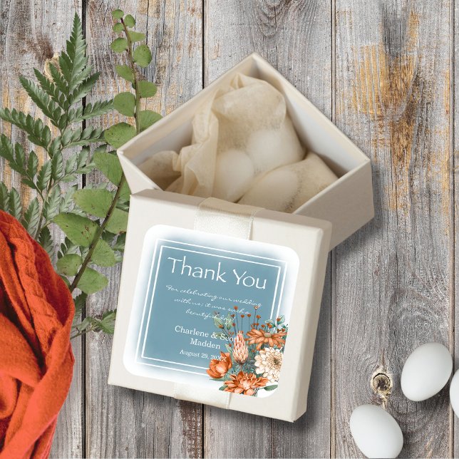 Boho Chic Orange und Creme Blume Smokey Blue Wash Quadratischer Aufkleber (Von Creator hochgeladen)