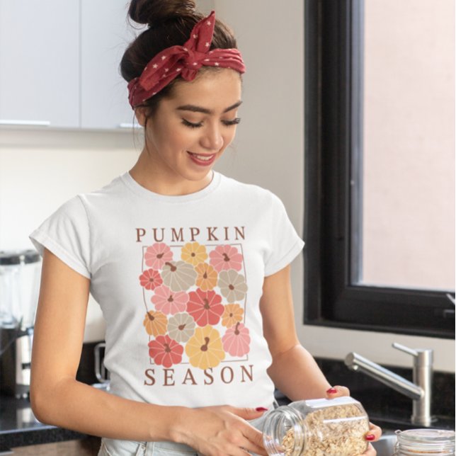 Boho Chic Pumpkin Season Fall T-Shirt (Von Creator hochgeladen)