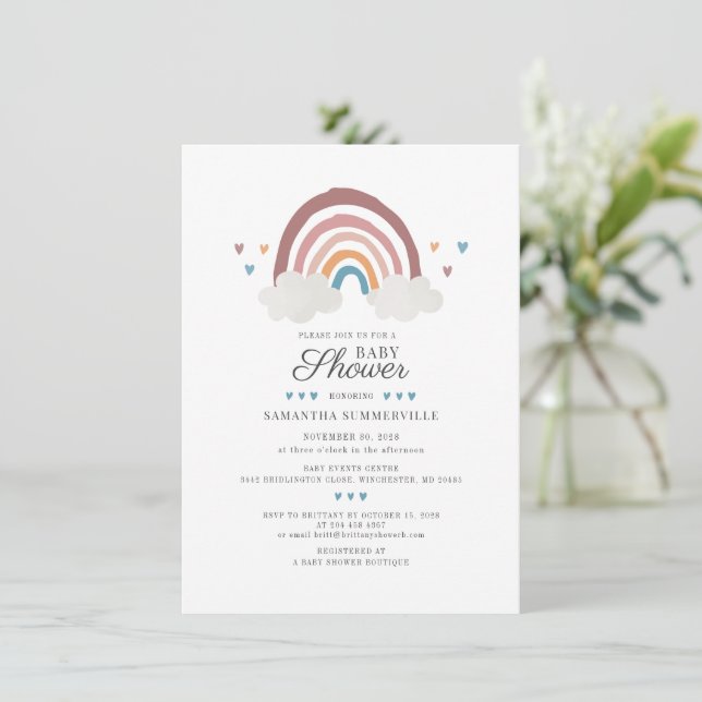 Boho Chic Rainbow Script Baby Dusche Einladung (Stehend Vorderseite)