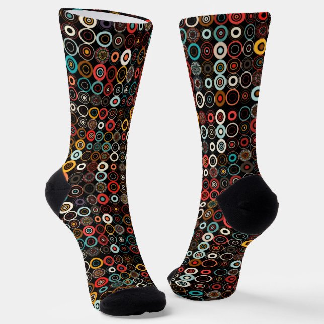 Boho Chic Socken mit Retro Circle Art (Gewinkelt)