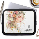 Boho Chic Watercolor Frau Laptop Sleeve<br><div class="desc">Laptop-Ärmel mit einem Aquarellbild im böhmischen Stil mit einer Frau mit Blume im Haar.</div>