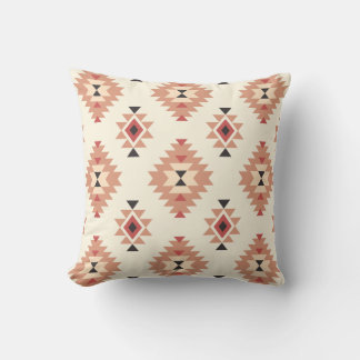 Boho Cream and Dusty Pink Südwest Aztec Design Kissen