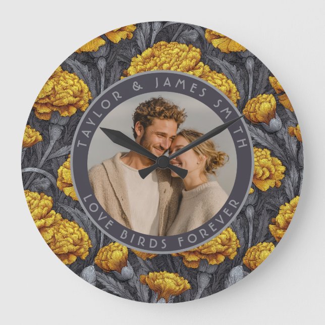 Boho Custom Carnation Inspired Mountain Wedding Große Wanduhr (Vorderseite)