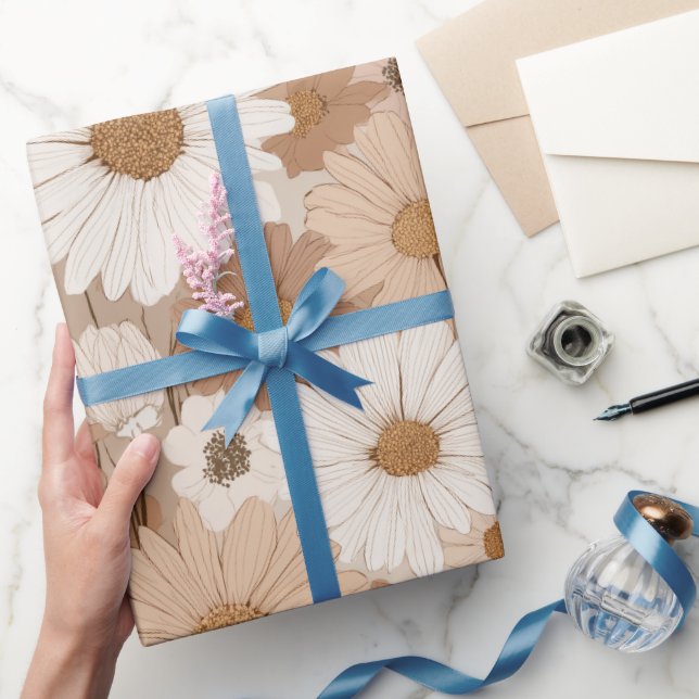 Boho Earth Tone Daisy Tan Floral Pattern Geschenkpapier (Schenken)