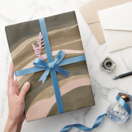 Boho Erde Olivenbraun Organisches abstraktes Muste Geschenkpapier