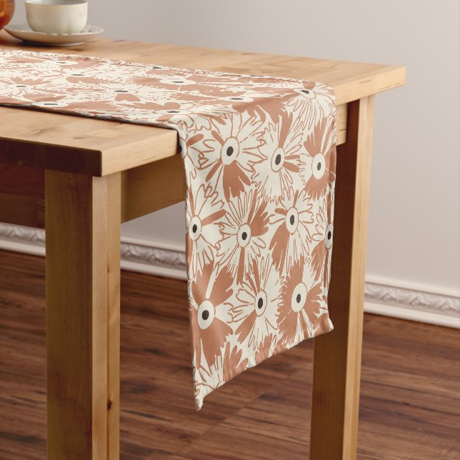 Boho Farmhouse Retro Daisy Pattern Terracotta Kurzer Tischläufer (Beispiel)