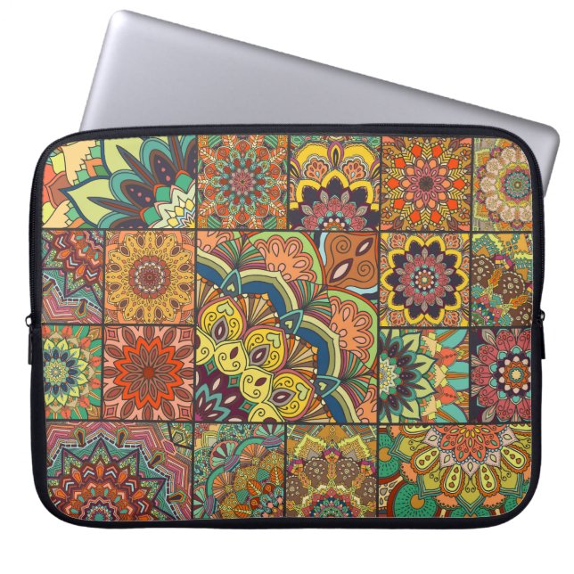 Boho-Fliesen: farbenfrohes Patchwork-Nahtlosmuster Laptopschutzhülle (Vorderseite)