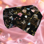 Boho Floral Black Butterfly Garden Neck Tie Krawatte<br><div class="desc">Fügen Sie Ihrem Hochzeitskleid eine Touch Eleganz hinzu, mit unserem Boho Floral Black Butterfly Garden Neck Tie. Diese Krawatte ist perfekt für eine Hochzeit in der Nacht geeignet und bietet einen ausgeklügelten schwarzen Hintergrund mit skurrilen Wildblumen und zarten Schmetterlingen. Das Vintage Blumendesign und die Boho-Ästhetik machen es zu einem stilvollen...</div>