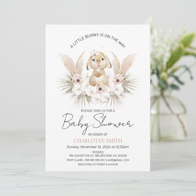 Boho Floral Bunny Rabbit Babydusche Einladung (Stehend Vorderseite)