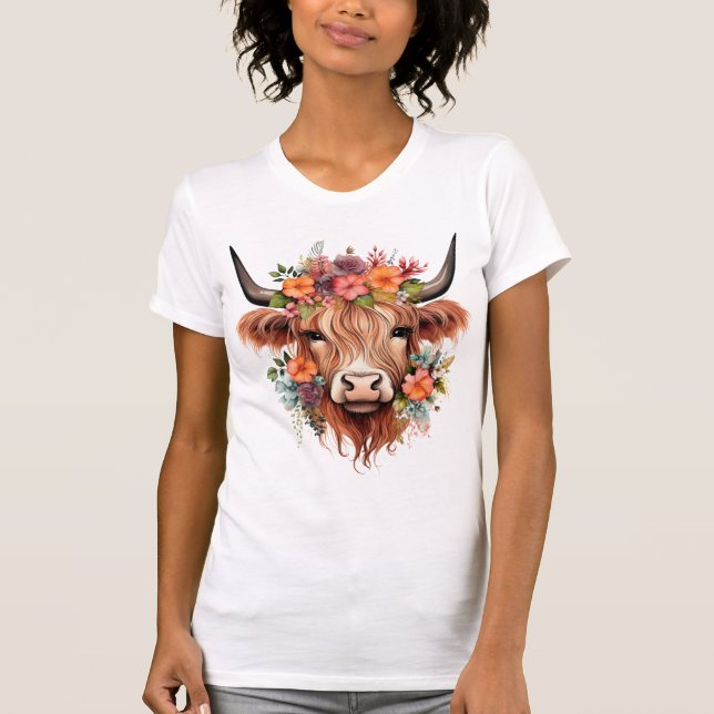 Boho Floral Scottish Highland Cow Western Blume T-Shirt (Vorderseite)