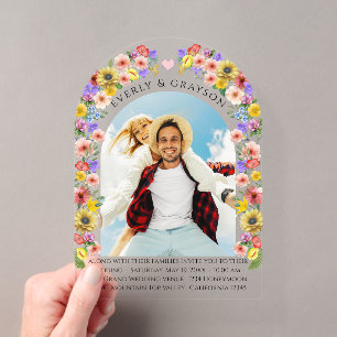 Boho-Foto-Tor Hochzeit mit Wildblumenblüte Acryleinladungen