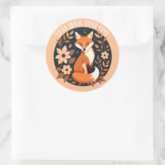 Boho Fox "Bleibe Wild, Bleibe frei" Holzdesign Runder Aufkleber (Tasche)