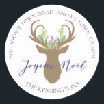 Boho French Christmas Reindeer Typografy Address Runder Aufkleber<br><div class="desc">Boho Französisch Weihnachtsmann Typografie Address Stickers Fügen Sie eine besondere Touch zu Ihren Geschenken und Karten in diesem Jahr mit diesen köstlichen boho Aufkleber mit einem Buchhirsch mit Pastellaquamarin, Lavendel, Rosa und Salbei Pine in seinen Geweih. Einfach mit Text, Schriftart und Farben anpassen. Erstellt von Zazzle pro Designer BK Thompson...</div>