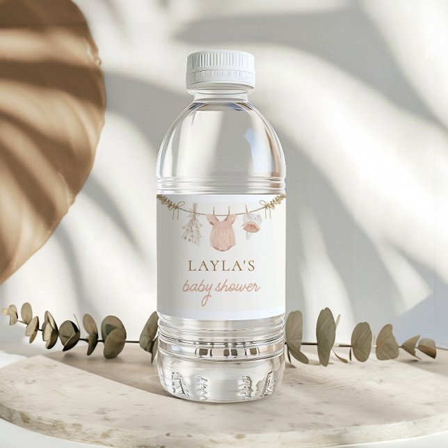 Boho Girl Clothesline Baby Dusche Wasserzeichen Wasserflaschenetikett (Von Creator hochgeladen)