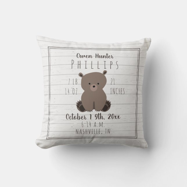 Boho graue Bear Cub Baby Boy Birth Stats Kissen (Vorderseite)