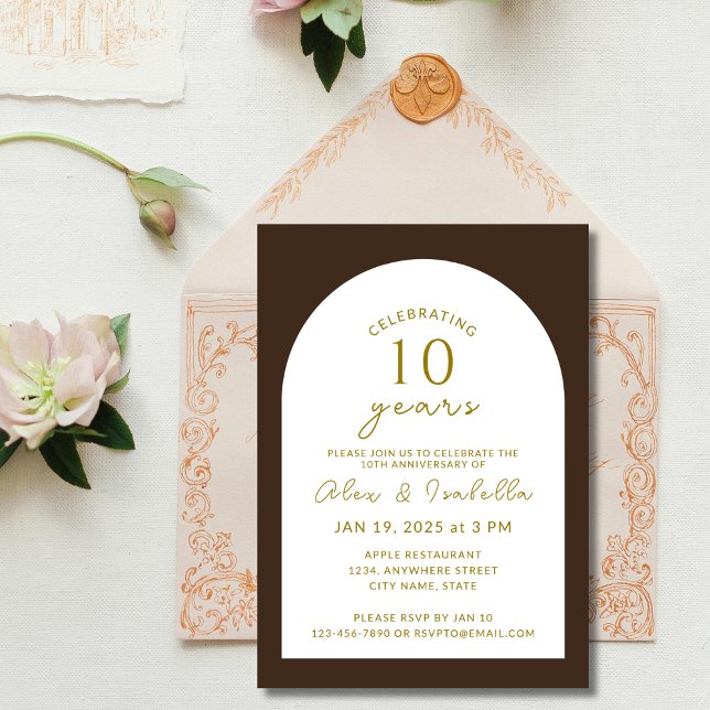 Boho Holz und Gold 10. Hochzeitstag Party Einladung (Modern wood brown and gold minimal elegant 50 years vow renewal wedding anniversary party invitation)
